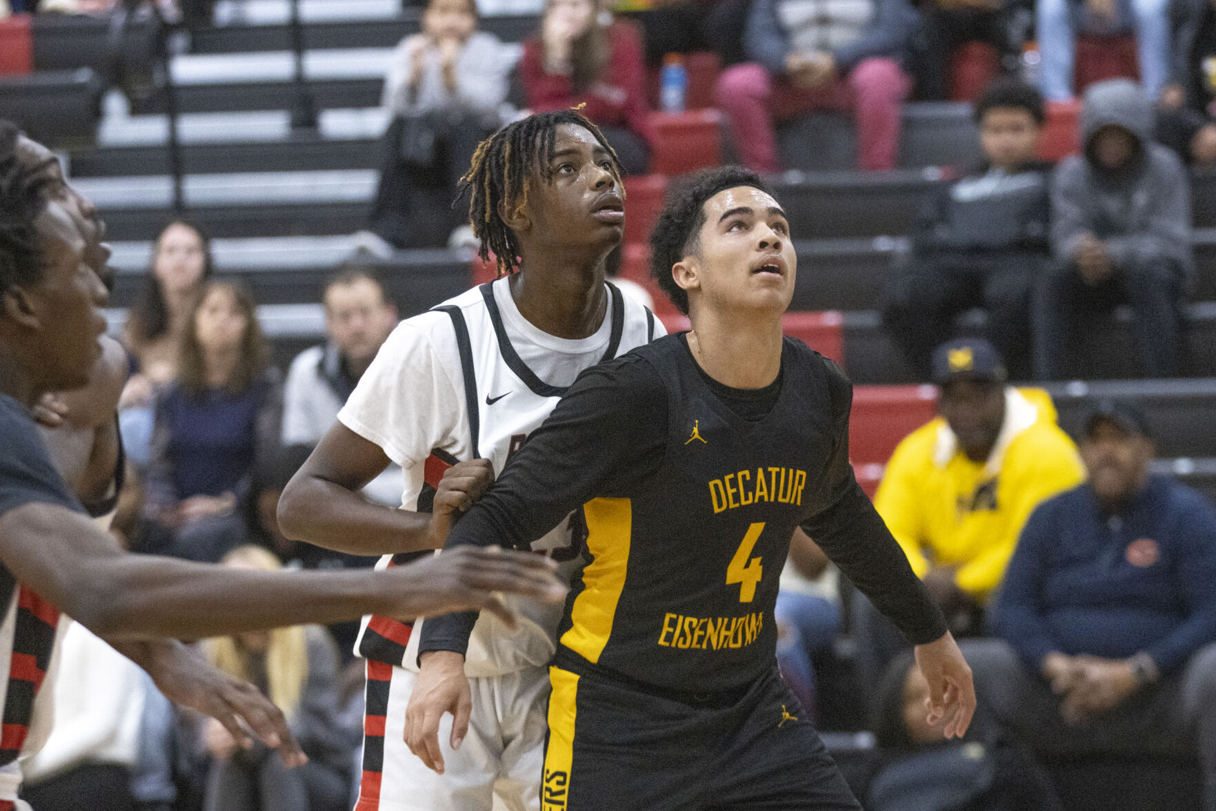 112322-dec-spt-eisenhower-basketball-gallery_19.JPG